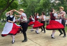 Idén újra részt vehettek a dunakeszi iskolák a Sóskút Néptáncfesztiválon