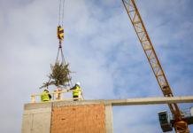Bokrétaünnep a Dunakeszi Diáknegyedben, Magyarország legnagyobb középiskolai beruházásánál