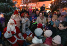 Gyertyagyújtás és Mikulás is várta a gyerekeket a Casalgrande téren