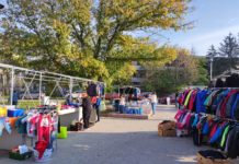 Újra börze a repülőtér parkolójában