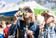 Pezsgett a Katonadomb a majálison