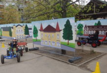 Családi KRESZ-nap a Kőrösi udvarán