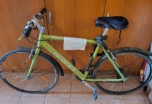 Több talált tárgy, például egy kerékpár is keresi gazdáját