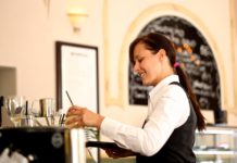 Elfogadta a kormány az MTÜ javaslatát – megjelent az NTAK adatszolgáltatást módosító rendelet