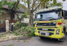 A viharos hétvégén nem unatkoztak a tűzoltók