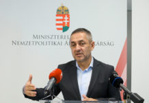 Potápi Árpád János: a gyerekekben erősíteni kell a magyarságtudatot és a hazaszeretetet