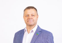 „A város nagyot nyert Marci személyével” – Juhos Márton kerül a képviselő-testület megüresedett székébe