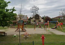 Döntse el ön, mi legyen az alagi játszótér sorsa