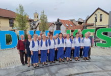 Tiszta szívből, szeretetből énekelnek