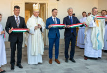 Közösen ünnepelték meg a város első főplébániájának felújítását