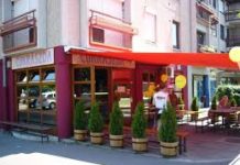 Brutális, mit ettünk a dunakeszi cukrászdában!