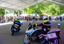 A füstsátor és a kutyás bemutató volt a sláger az idei rendőrnapon