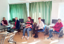 Számítógépes tanfolyam a nyugdíjas klub tagjainak