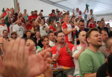 Közös meccsnézésre hívják a dunakeszieket