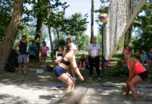 Strandröplabda-bajnoksággal búcsúztatták a nyarat