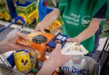 Ha segíteni akar, hétvégén a gödi Tesco áruházba menjen vásárolni
