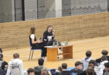 Hatásos, őszinte előadásokat hallhattak a dunakeszi diákok a drog veszélyeiről