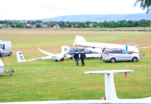 Látványos verseny vette kezdetét a dunakeszi repülőtéren