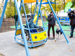 Éppen, hogy átadták a játszóteret, máris megrongálták – Kamerafelvétel van róla