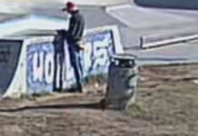 Telefont lopott a rollerpályáról