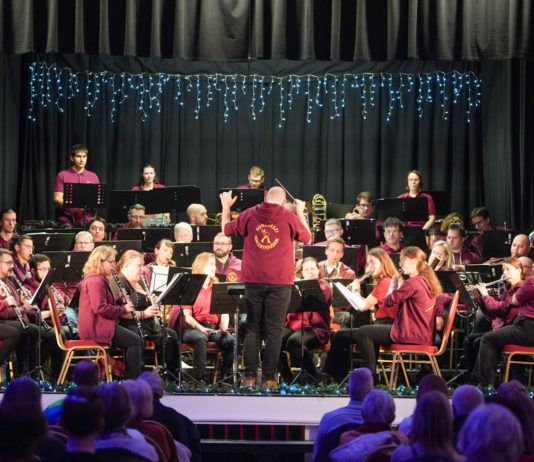 Telt ház, Disney-klasszikusok és növekvő zenekar – Különleges főpróbát tartottak a Dunakeszi Koncertfúvósok