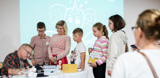 Vámos Robi a dunakeszi Auchan áruházban dedikál, ne hagyja ki!