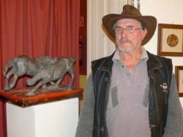 Elhunyt Czinege István, akinek szobrai mellett sétálunk el nap mint nap