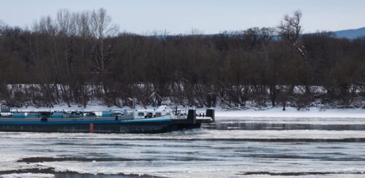 Szünetel a kompközlekedés