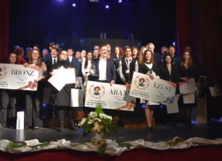 Trendi Aranyt szavalni 2026-ban? Igen!