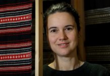 “A rajzolás sok gyereknek menedék” – Beszélgetés Sajó Borbálával, a művészeti iskola grafika tanárával