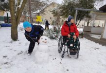 Ha elege van a bosszankodásból, nézze meg, hogyan örülnek a gyerekek a hónak
