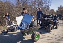 FRISSÍTÉS: Még egy II. világháborús tüzérségi lövedéket is találtak Dunakeszin a szemétszedés közben, amit robbantani kell
