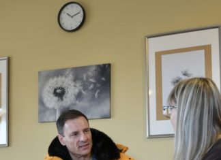 A sajtóban megjelent hírekkel ellentétben Dunakeszin még csak a Fidesz adta le a szükséges aláírásokat