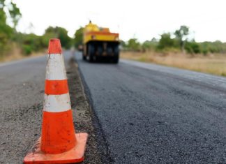 Kezdődik a Rév út felújítása, amely érinti a komp- és a buszközlekedést is