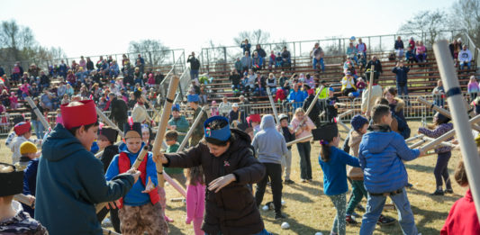 Újra megelevenedett a történelem: látványos csatabemutatóval ünnepeltünk a Katonadombon