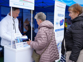 Magyarország legkorszerűbb szűrőkamionja érkezett Dunakeszire: 50-féle vizsgálat egy helyen
