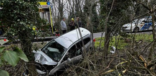 Személykutatás, autóbaleset és egy rosszízű tréfa nehezítette a tűzoltók dolgát