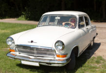 Veteránautók lepik el Dunakeszi utcáit szombaton