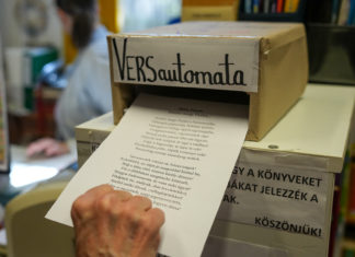 „Van 5 perced egy versre?” – rendhagyó költészet napja a könyvtárban