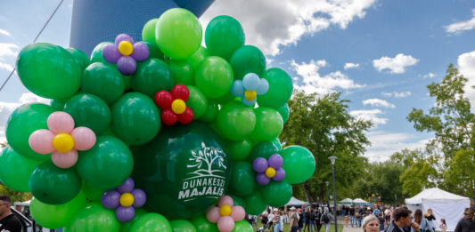 Tömegeket vonzott a Katonadombi majális