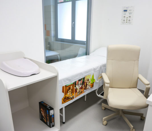 Újabb mérföldkő Dunakeszi egészségügyi fejlesztéseiben: megnyílt az új egészségház