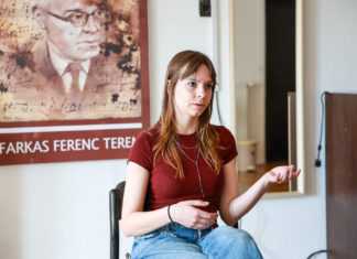 A lány, aki a zenét festménnyé formálta – Interjú Pintér Hannával