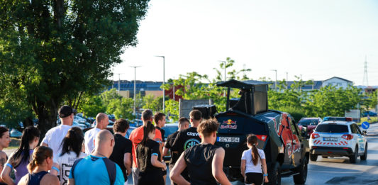 Több százan futottak a dunakeszi naplementében – Sikerrel debütált a Sunset Run
