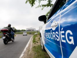 Kétkerekű járműveket ellenőriz a rendőrség