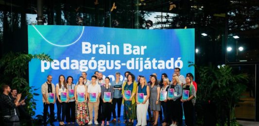 Brain Bar-döntős lett a Dunakeszi Radnóti Miklós Gimnázium tanárának projektje