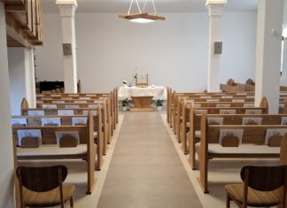 Megújult a dunakeszi református templom belső tere