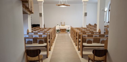 Megújult a dunakeszi református templom belső tere